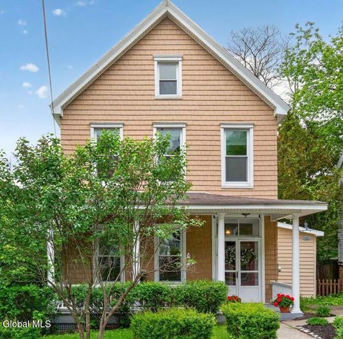121 Maple Avenue, Troy, NY, 12180 | Card Image