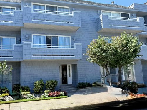 8-906 Pennlyn Pl, Ocean City, NJ, 08226-4146 | Card Image