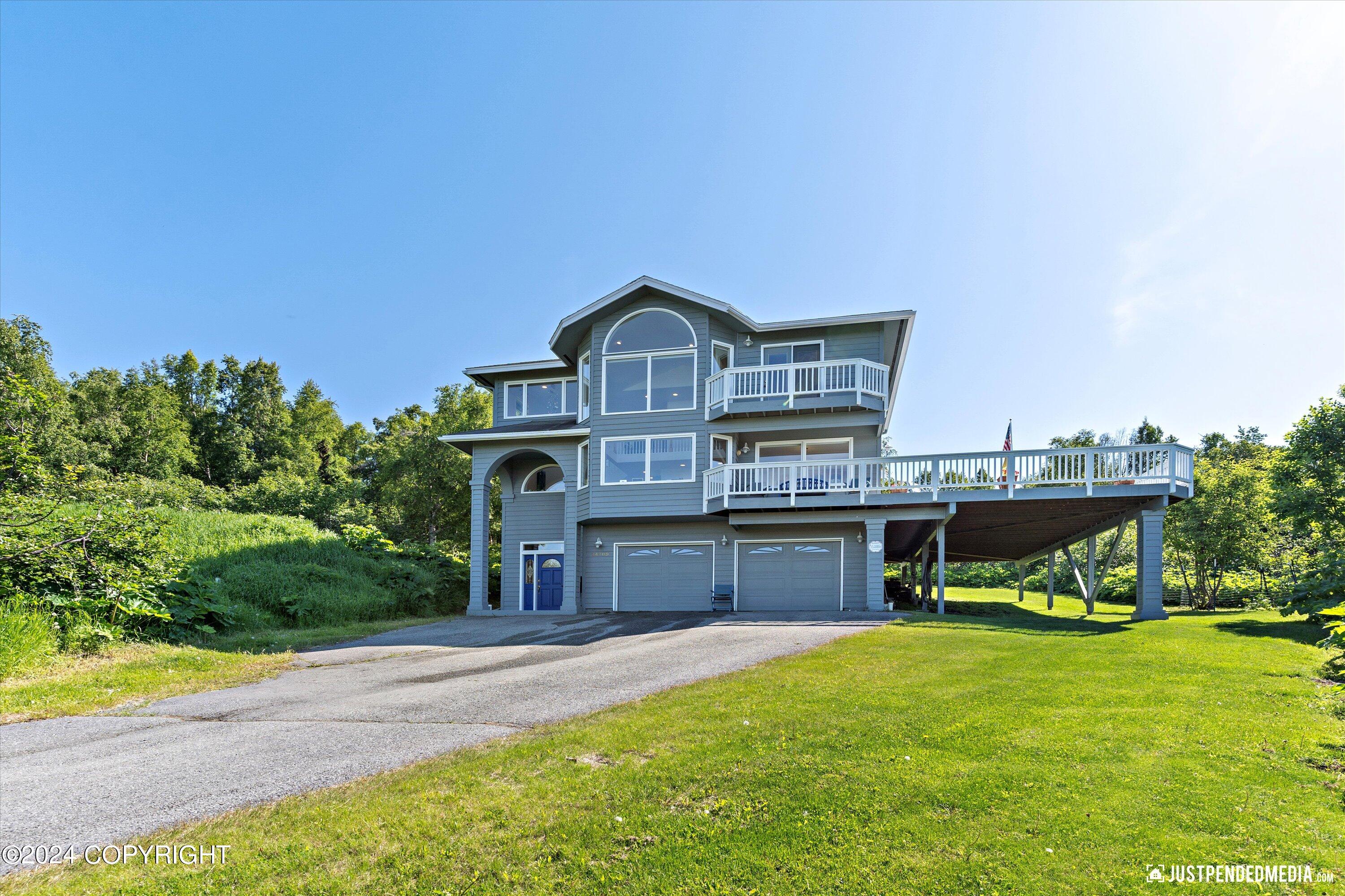 Park Hills Cir, Anchorage, AK 99516