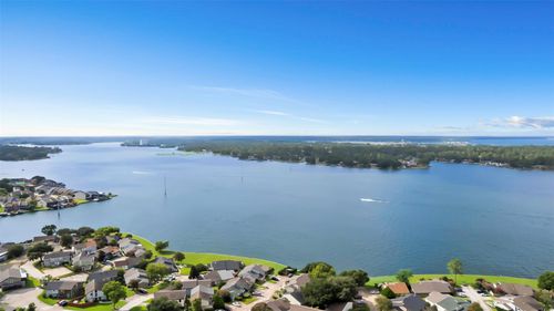 100 April Point Drive S, Conroe, TX, 77356 | Card Image