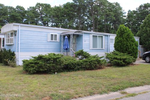 37 Partridge Pl, Whiting, NJ, 08759-3621 | Card Image