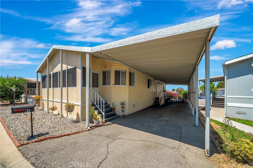 Manufactured In Park in Canyon Country 4