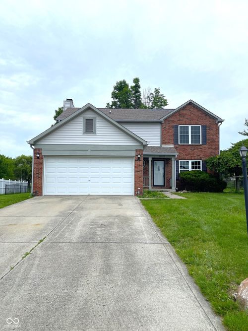 10522 Creekside Woods Dr, Indianapolis, IN, 46239-9166 | Card Image