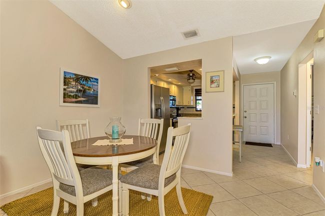 APT-5 - 927 Capri Isles Blvd, Condo with 2 bedrooms, 2 bathrooms and null parking in VENICE FL | Image 11