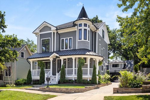 424 E Maple Ave, La Grange, IL, 60525-6821 | Card Image