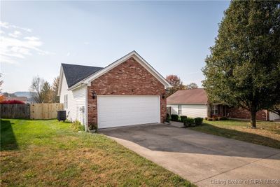 13268 Early Sunset Drive, Home with 3 bedrooms, 2 bathrooms and null parking in Memphis IN | Image 2