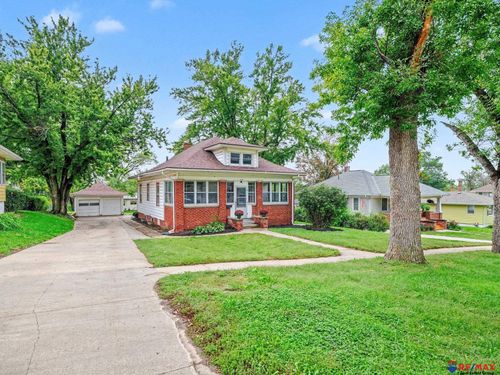 429 E 3rd St, Papillion, NE, 68046-2307 | Card Image