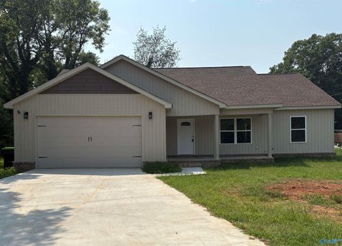 401 11th Ave Sw, Decatur, AL, 35601-2121 | Card Image
