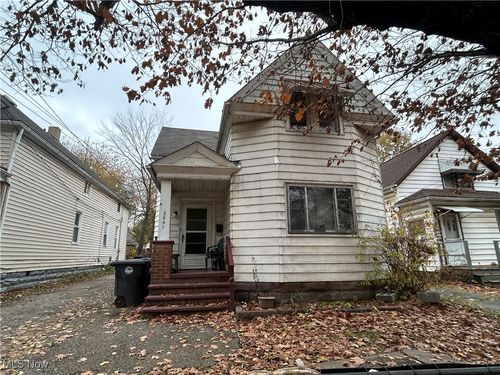 3641 E 54th St, Cleveland, OH, 44105-1337 | Card Image