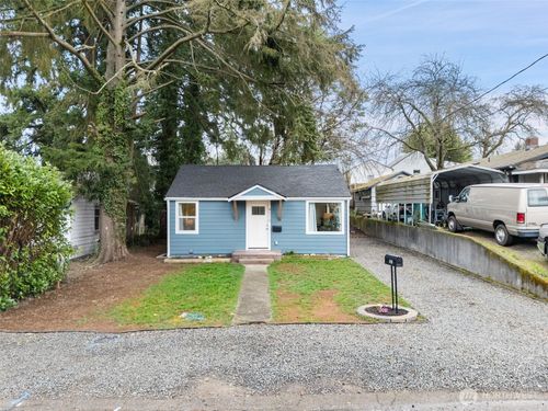 4110 W J St, Bremerton, WA, 98312-3651 | Card Image