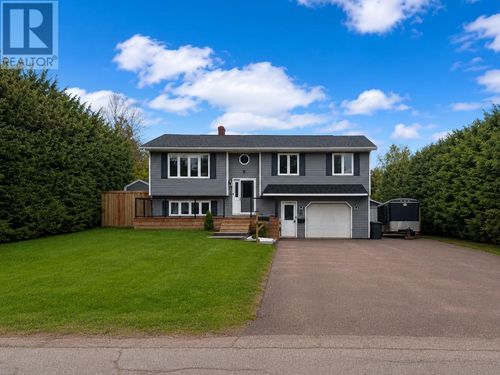 35 Fairway Ave, Summerside, PE, C1N5L8 | Card Image
