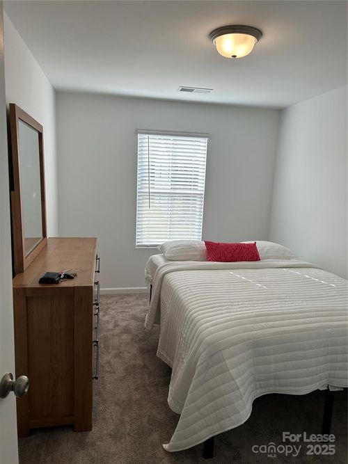11028 Wickenden Way, Charlotte, NC, 28214-0213 | Card Image
