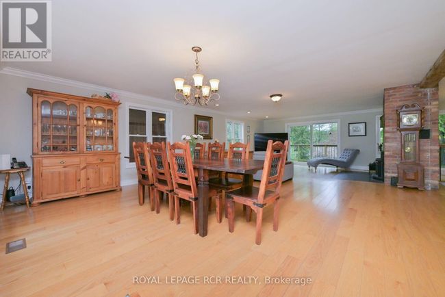 2093 Con Rd 5, House other with 3 bedrooms, 4 bathrooms and 12 parking in Adjala-Tosorontio (Loretto) ON | Image 12