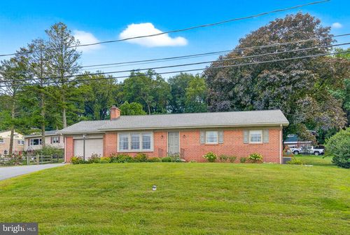 3178 Bowman Rd, LANCASTER, PA, 17601-1643 | Card Image