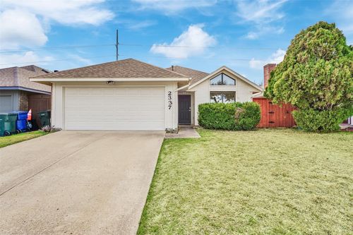 2337 Shalimar Dr, Garland, TX, 75040-4374 | Card Image