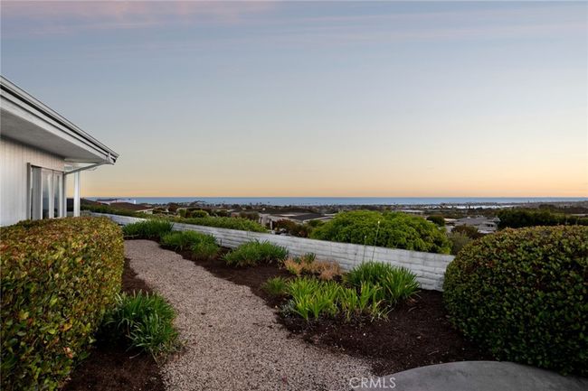 2701 Windover Dr, House other with 4 bedrooms, 3 bathrooms and 3 parking in Corona Del Mar CA | Image 39