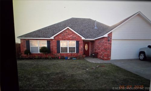 2501 Highwood Place, Claremore, OK, 74017 | Card Image