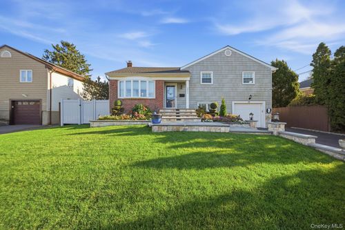 2624 Flower Street, Hempstead, NY, 11590 | Card Image