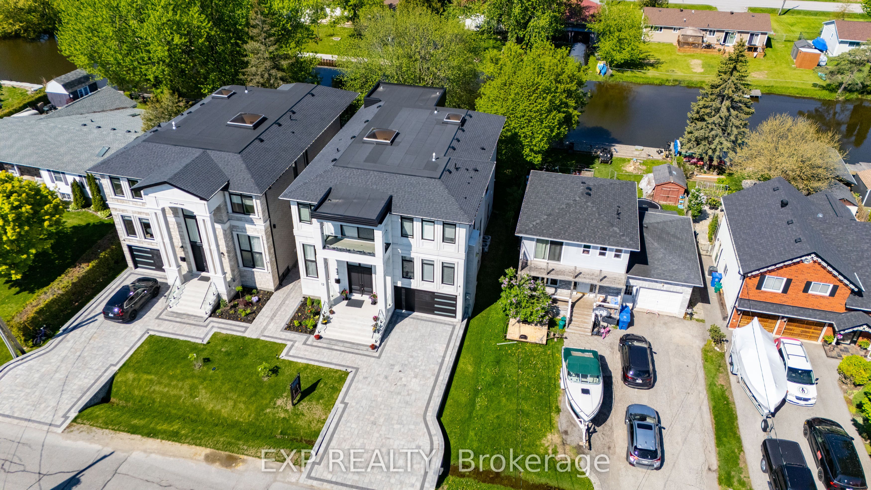 Residential in Georgina 3