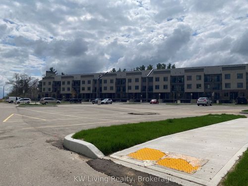 2-370 Fisher Mills Rd, Cambridge, ON, N3C0G8 | Card Image