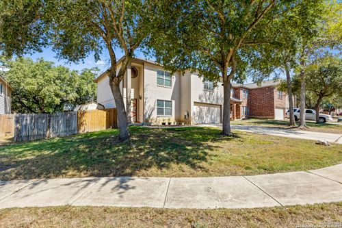 10711 Manor Crk, San Antonio, TX, 78245-2975 | Card Image