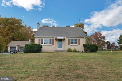 2287 E Buck Road, House other with 4 bedrooms, 1 bathrooms and null parking in PENNSBURG PA | Image 2