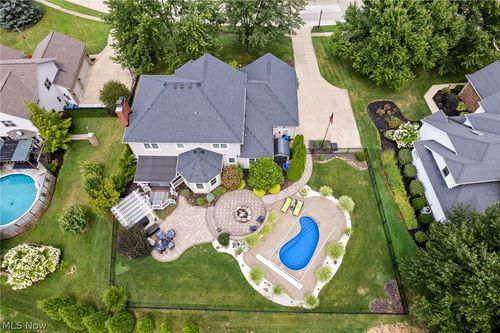 1220 Ashwood Rd, Akron, OH, 44312-5800 | Card Image