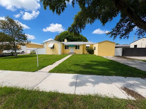 432 Palmetto Dr, Miami Springs, FL, 33166-5826 | Card Image