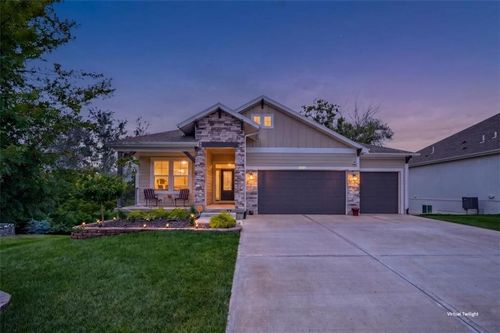 8616 Laramie St, De Soto, KS, 66018 | Card Image