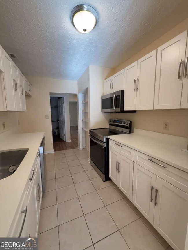 APT-303 - 3575 Oakvale Rd, Condo with 4 bedrooms, 2 bathrooms and 2 parking in Decatur GA | Image 21