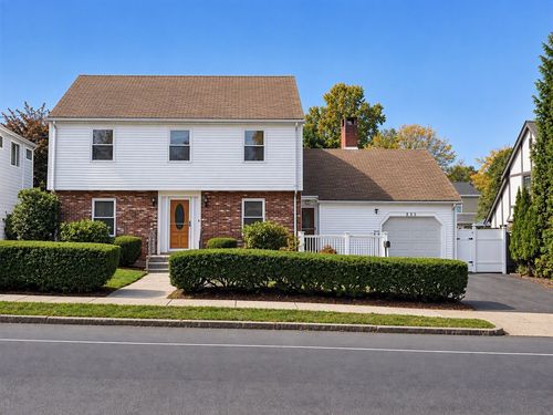 231 Waltham St, Newton, MA, 02465-1738 | Card Image