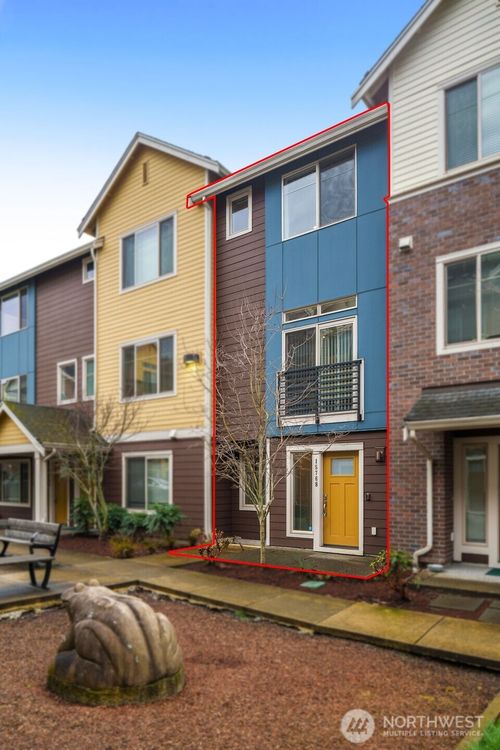 15768 Ne 14th Terrace, Bellevue, WA, 98008 | Card Image