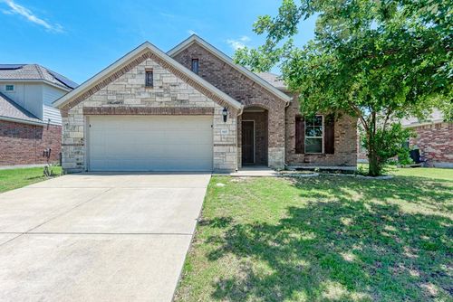 807 Farm House Dr, Hutto, TX, 78634-2104 | Card Image