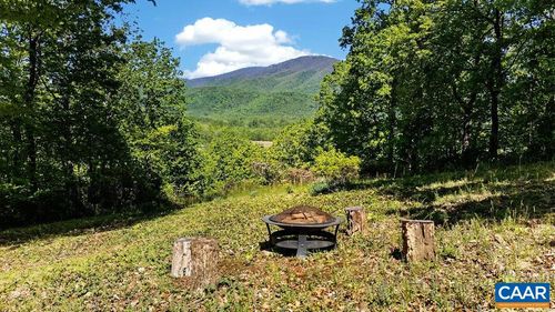 93 Honey Locust Ln, NELLYSFORD, VA, 22958-3048 | Card Image