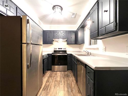 49-49 Douglas Ln, Pueblo, CO, 81001-1328 | Card Image