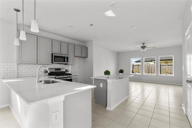 2722 Amethyst Ct, House other with 4 bedrooms, 3 bathrooms and 2 parking in Texas City TX | Image 6