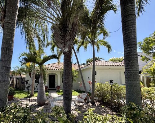 321 Princeton Dr, Lake Worth Beach, FL, 33460-6238 | Card Image