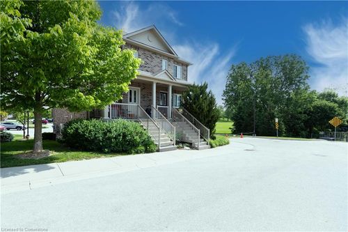 121-35 Mountford Dr, Guelph, ON, N1E0G6 | Card Image