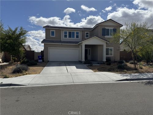15555 San Diego Ln, Victorville, CA, 92394-7201 | Card Image