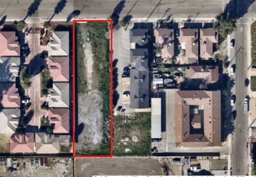 126 E 6th St, San Jacinto, CA, 92583 | Card Image