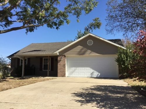 1605 S 20th St, Rogers, AR, 72758-5656 | Card Image