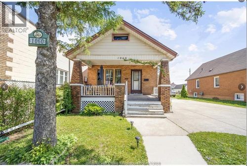 1060 Langlois Ave, Windsor, ON, N9A2H5 | Card Image