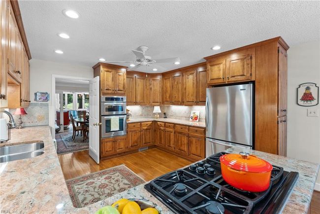 302 Moodys Run, House attached with 3 bedrooms, 4 bathrooms and null parking in Williamsburg VA | Image 16