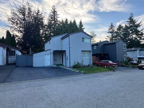 8025 139a St, Surrey, BC, V3W6P9 | Card Image