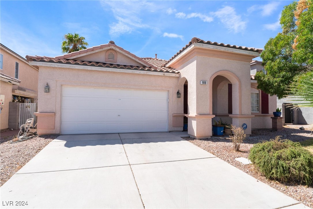 Hammer Ln, North Las Vegas, NV 89081