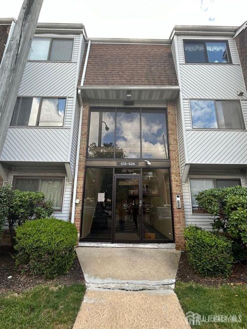 517 Edison Glen Ter, Edison, NJ, 08837-2927 | Card Image