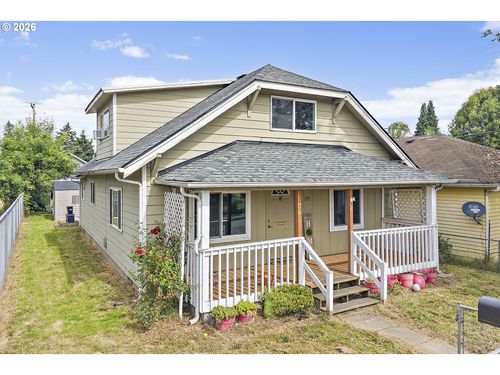 293 17th Ave, Longview, WA, 98632-1107 | Card Image