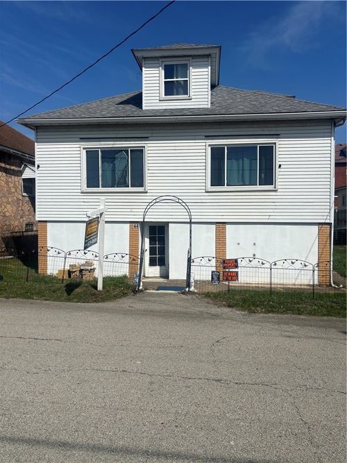 44 Fairgarden St, Republic, PA, 15475-1027 | Card Image