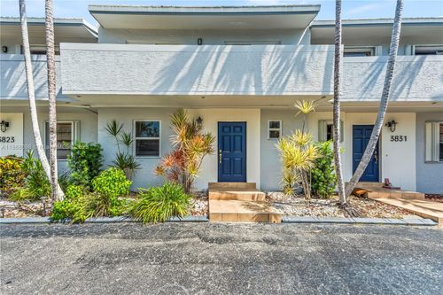 7-3827 Ne 166th St, North Miami Beach, FL, 33160-3875 | Card Image