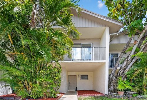 na-2236 Nova Village Dr, Davie, FL, 33317-7020 | Card Image